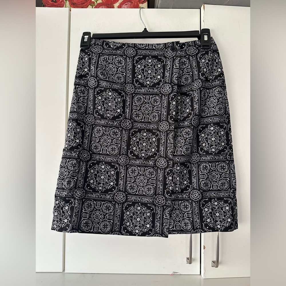 🖤 Talbots Black White Bandana Print Wrap Skirt Size 6 Cotton Paisley 🖤